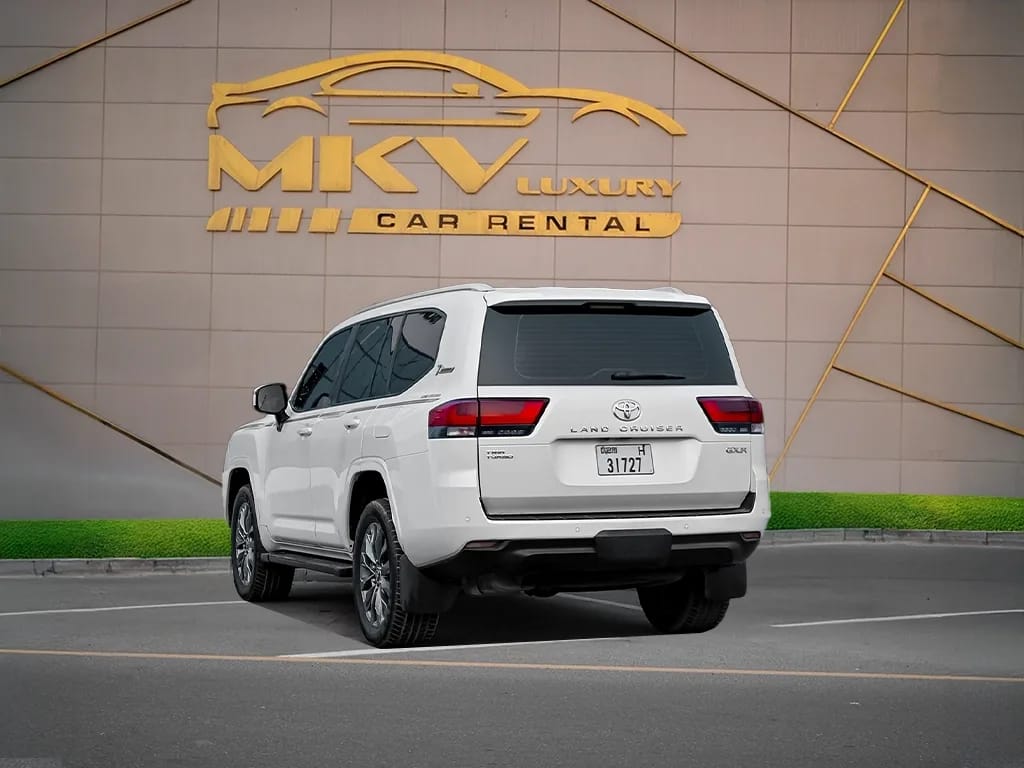 2022 Toyota Land Cruiser photo 3