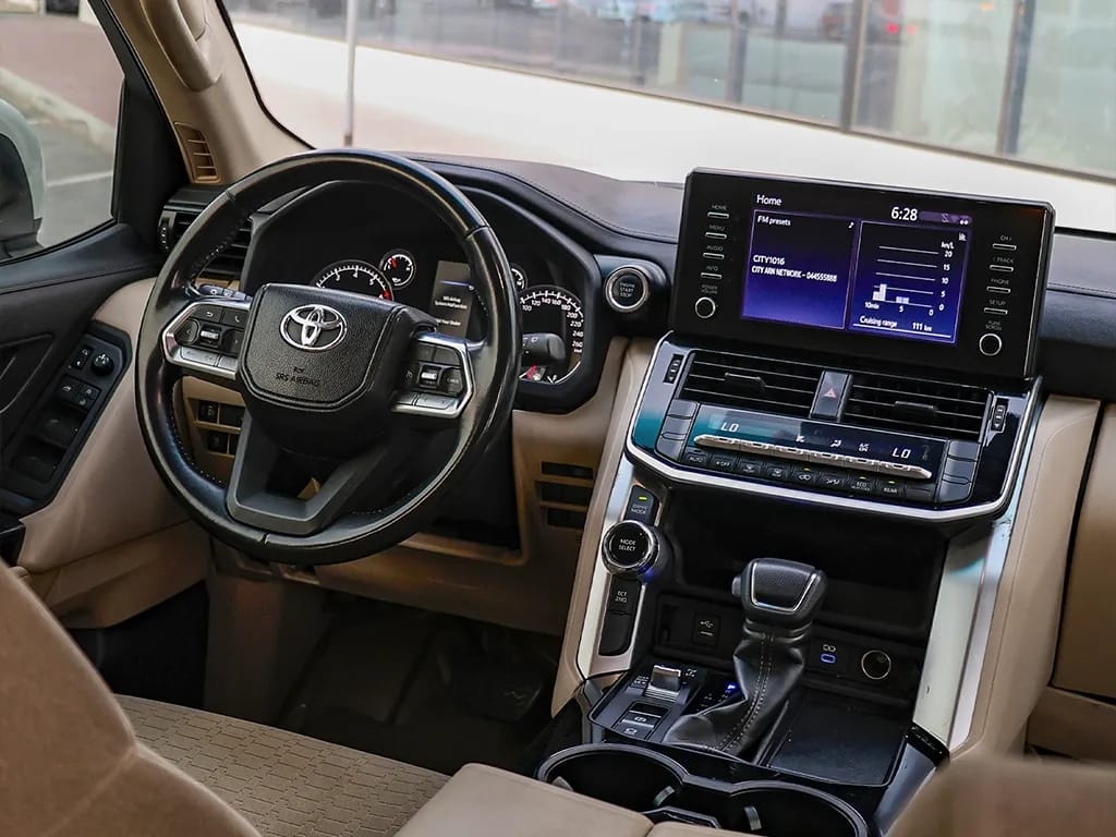 2022 Toyota Land Cruiser photo 4