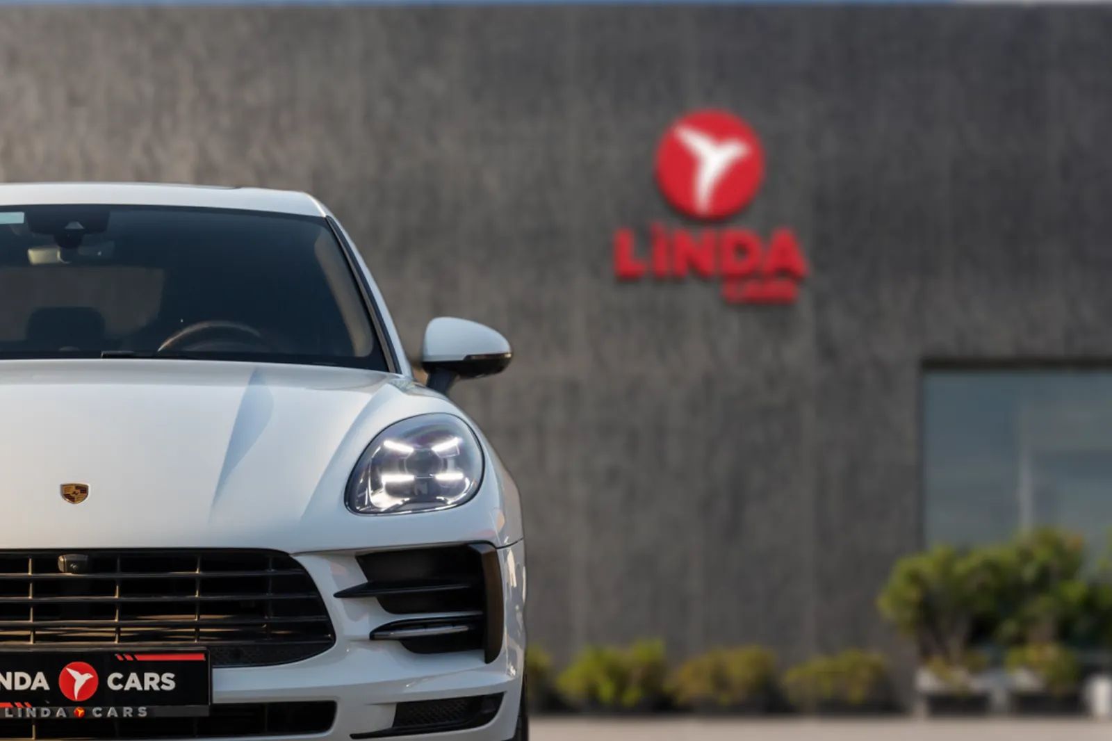 2019 Porsche Macan photo 3