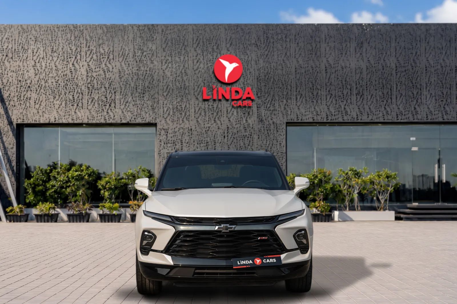 2024 Chevrolet Blazer photo 2