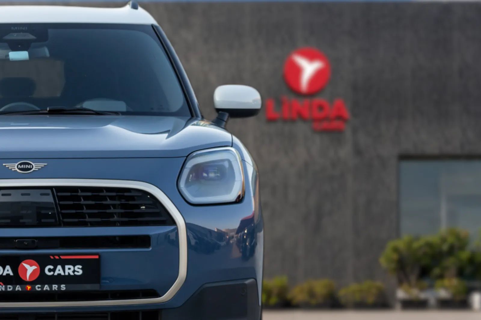 2025 MINI Countryman photo 3