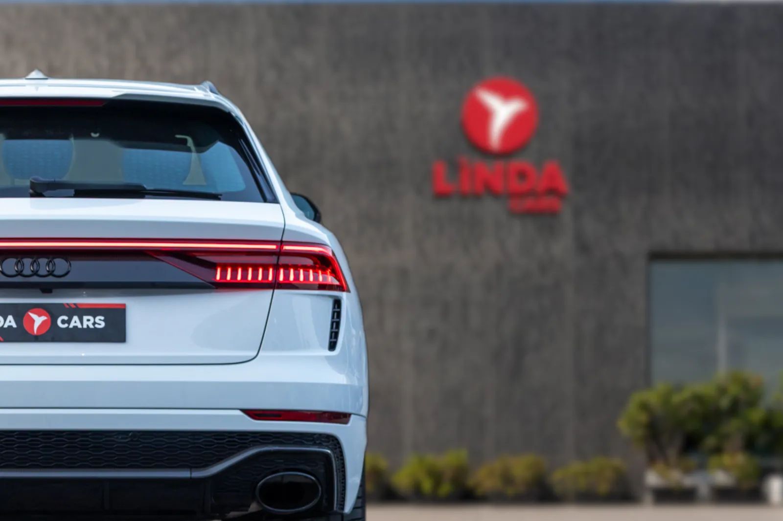 2022 Audi RS Q8 photo 5