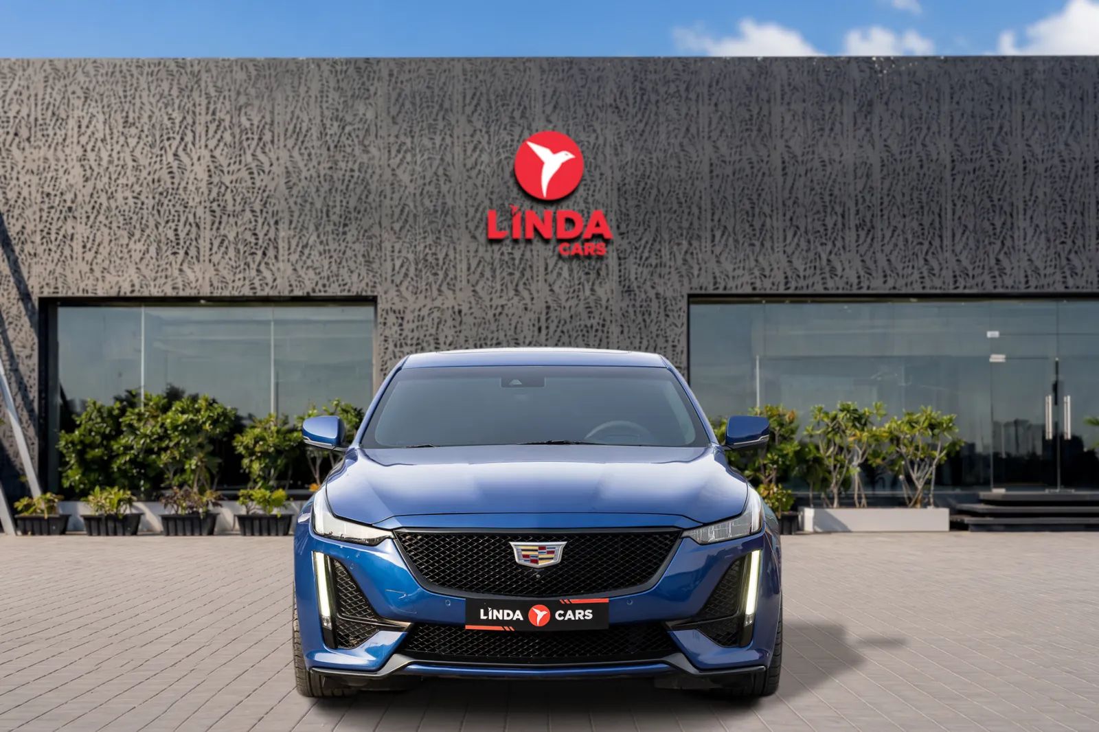 2020 Cadillac CT5 photo 2