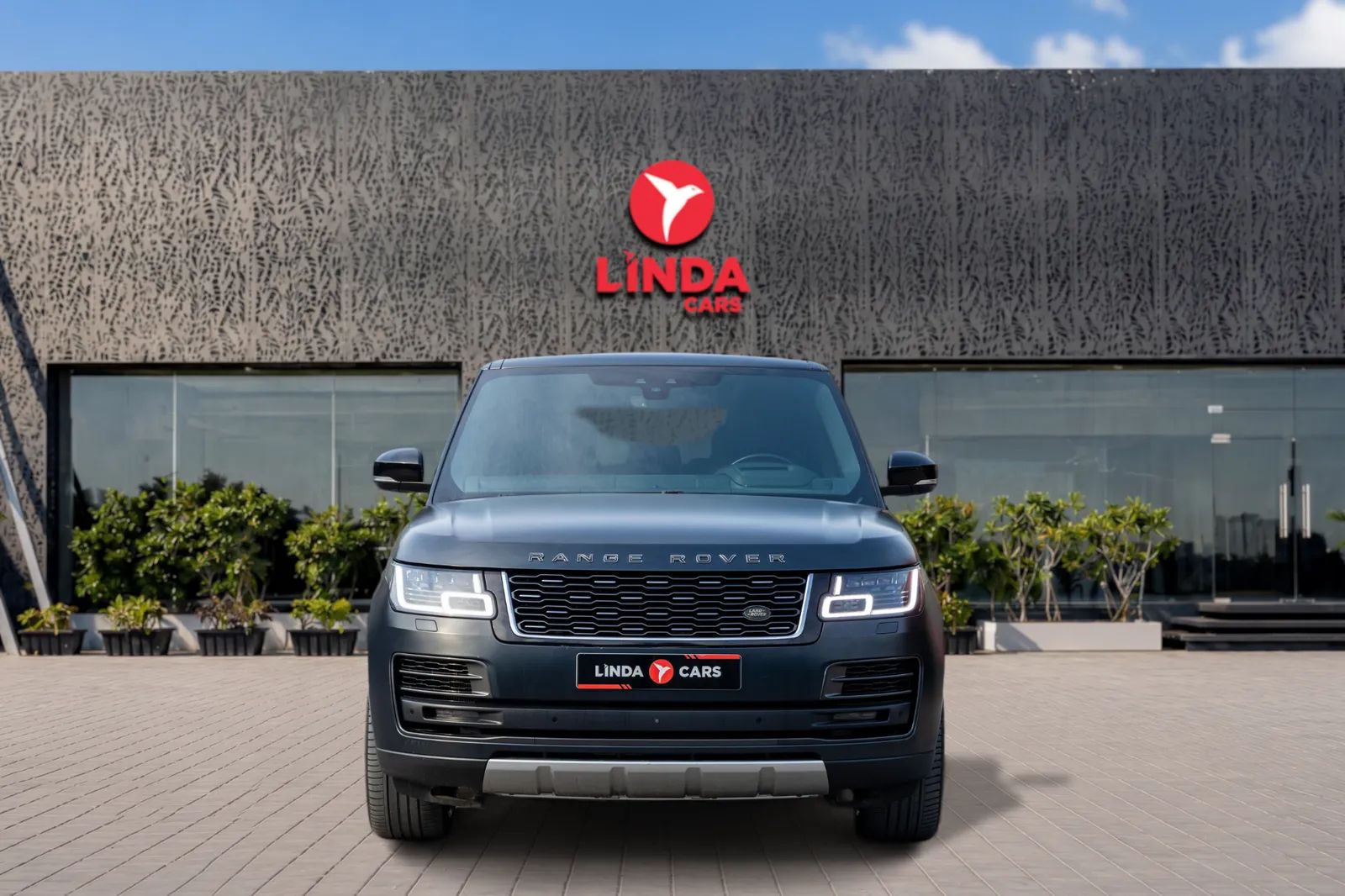 2020 Land Rover Range Rover SV photo 2