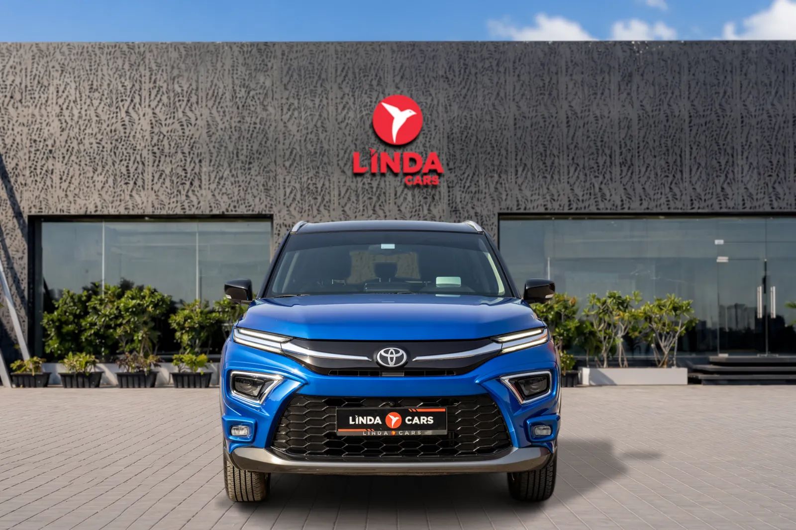 2025 Toyota Urban Cruiser photo 2