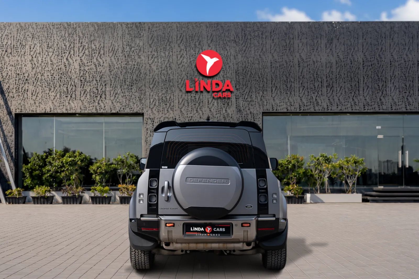 2021 Land Rover Defender photo 4