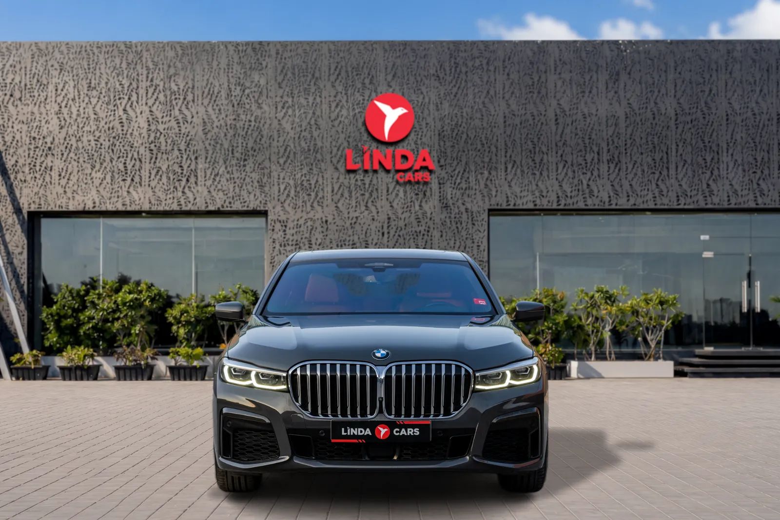 2021 BMW 7 Series photo 2