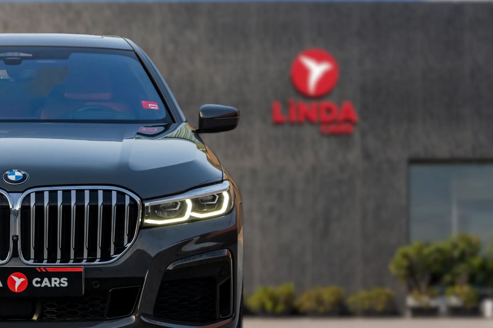 2021 BMW 7 Series photo 3