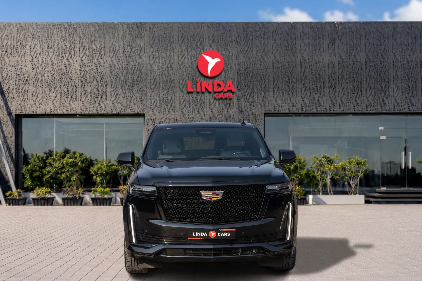 2021 Cadillac Escalade photo 2