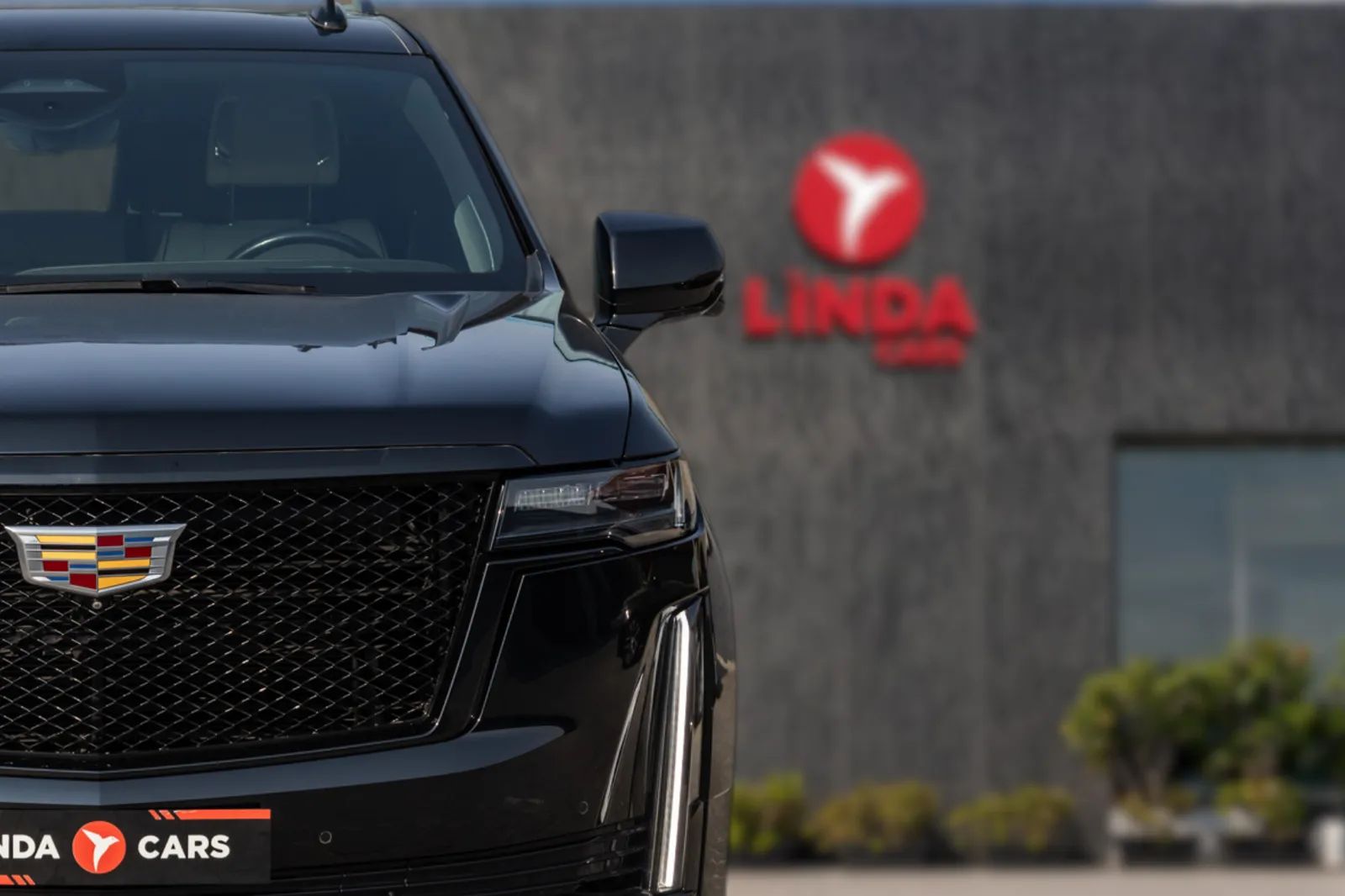 2021 Cadillac Escalade photo 3