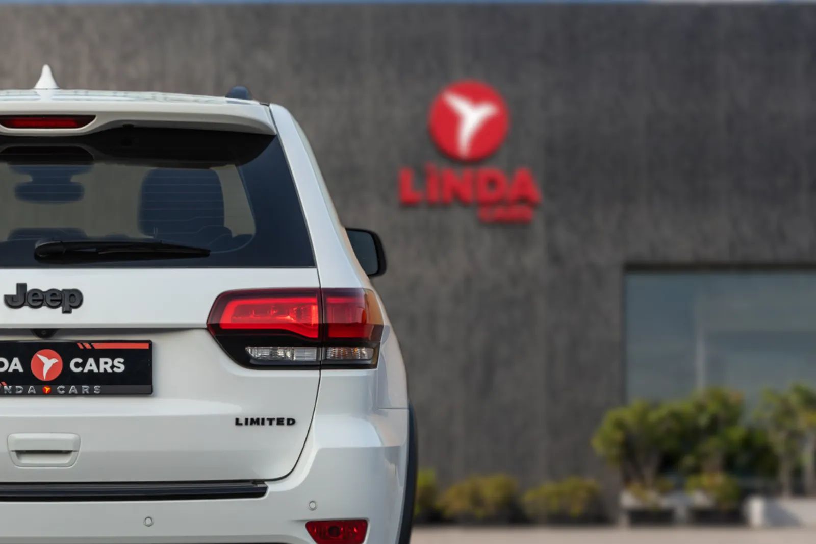 2021 Jeep Grand Cherokee photo 5