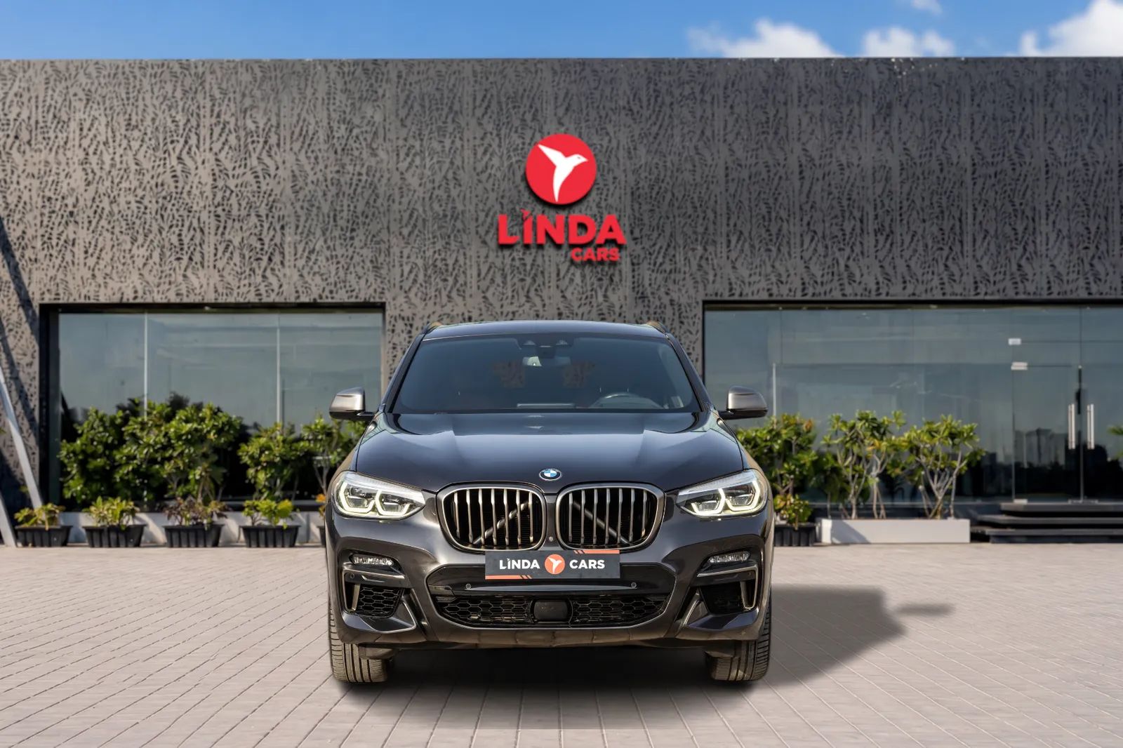 2021 BMW X4 photo 2
