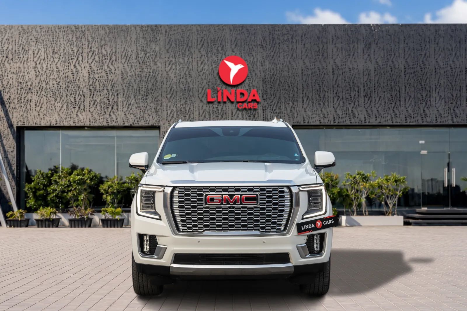 2024 GMC Yukon photo 2