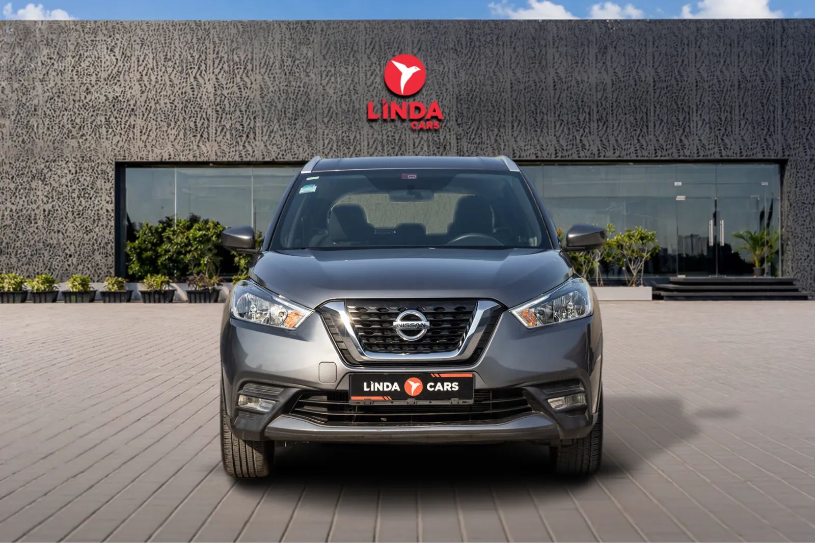 2020 Nissan Kicks photo 2
