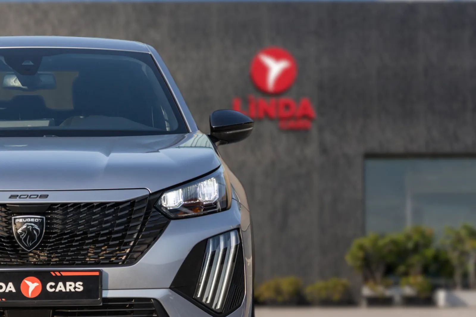 2025 Peugeot 2008 photo 3