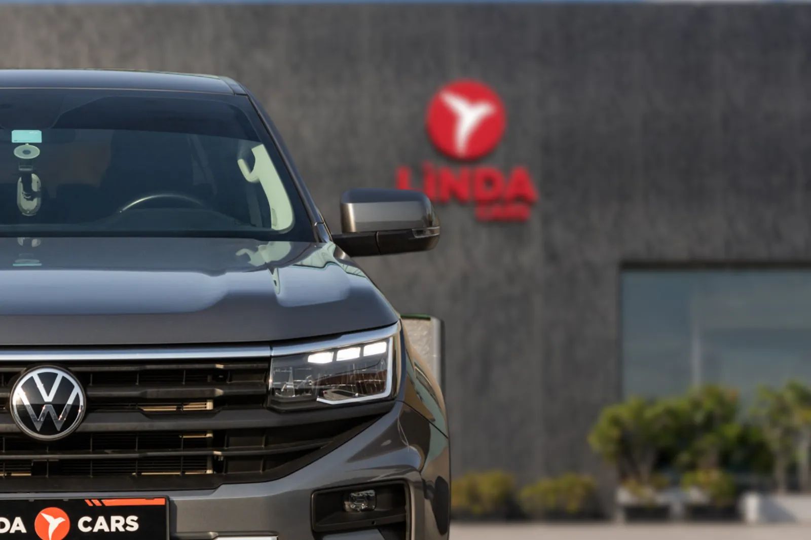2023 Volkswagen Amarok photo 3