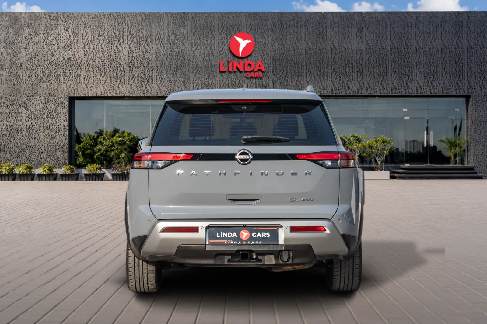 2022 Nissan Pathfinder photo 4