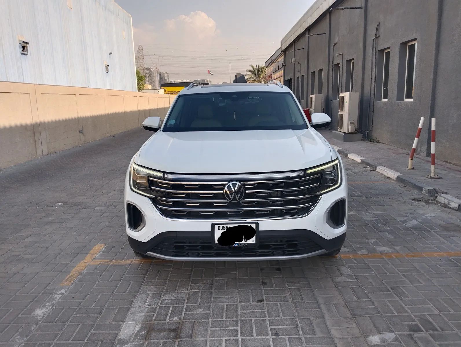 2024 Volkswagen Teramont photo 2