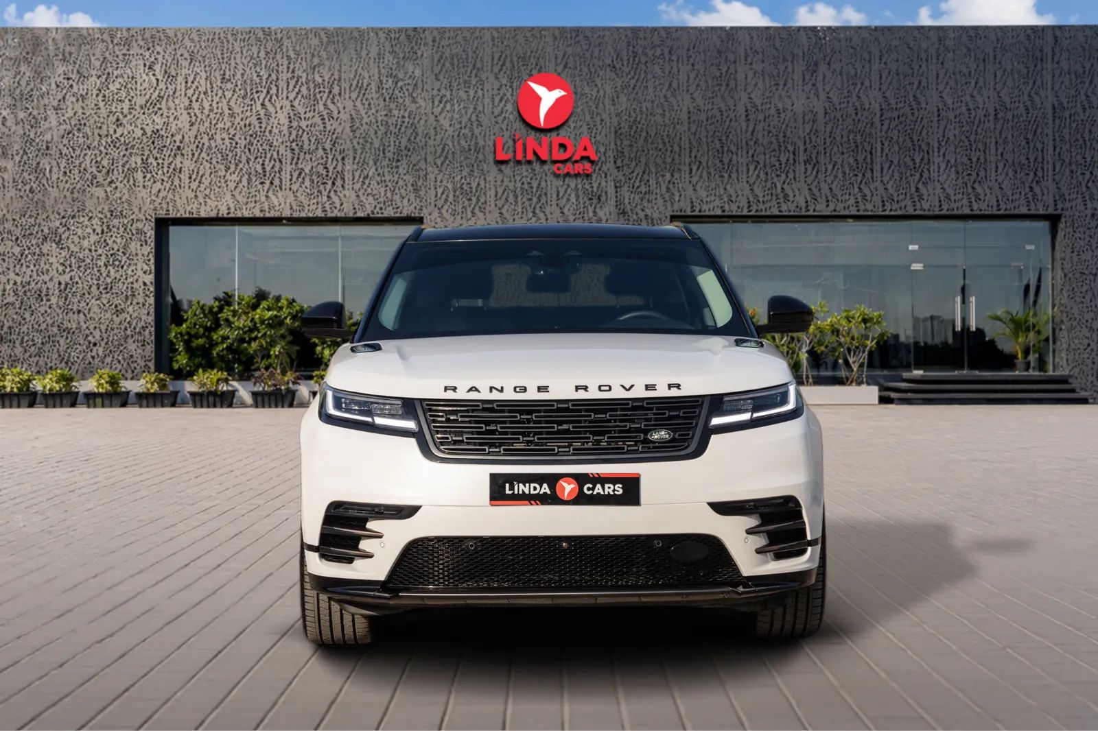 2025 Land Rover Range Rover Velar photo 2