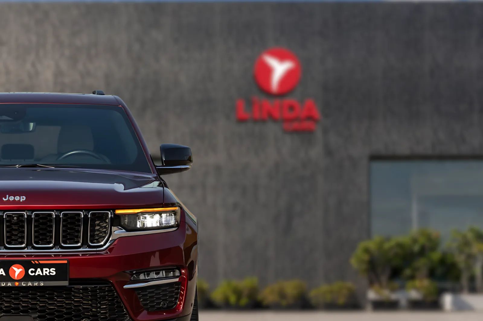 2024 Jeep Grand Cherokee photo 3