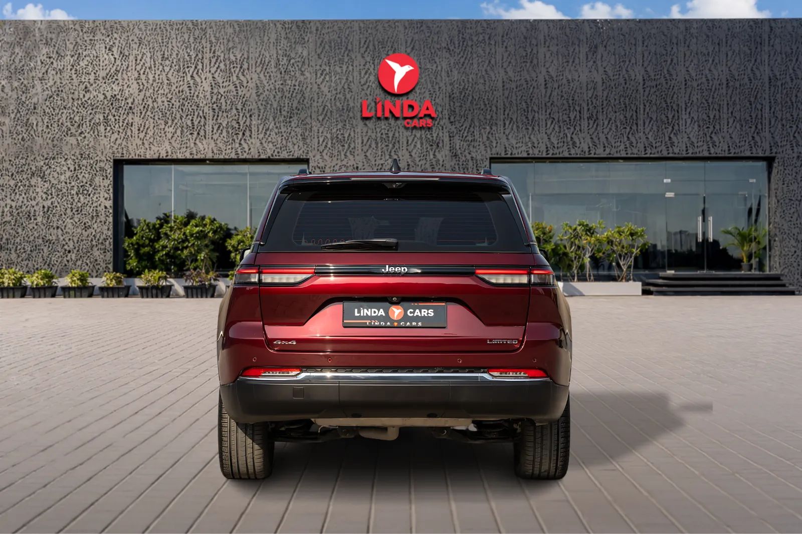 2024 Jeep Grand Cherokee photo 4