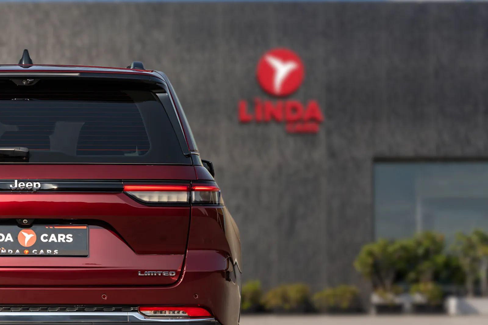 2024 Jeep Grand Cherokee photo 5