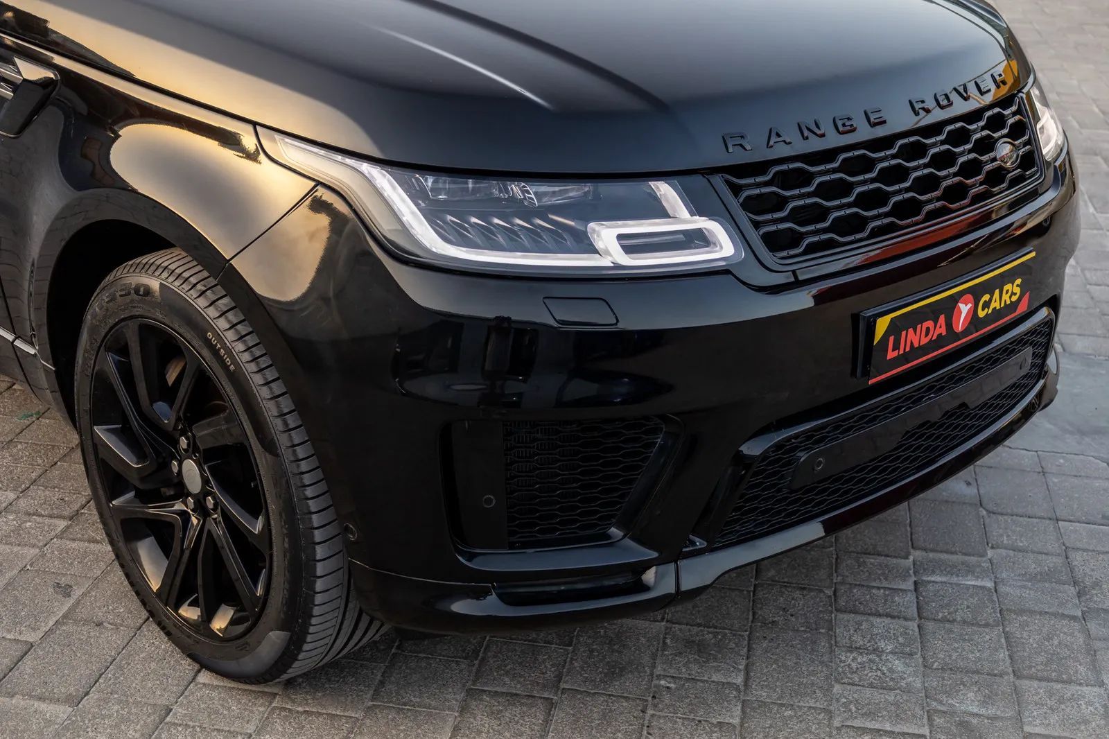 2019 Land Rover Range Rover Sport photo 3