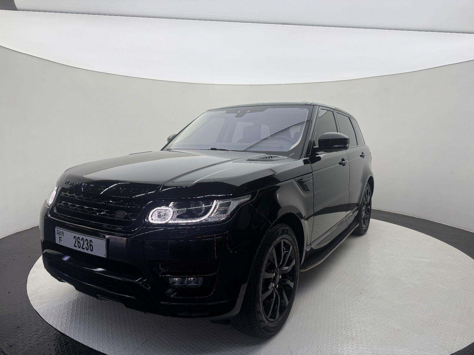GCC 2017 Range Rover Sport HSE Supercharged