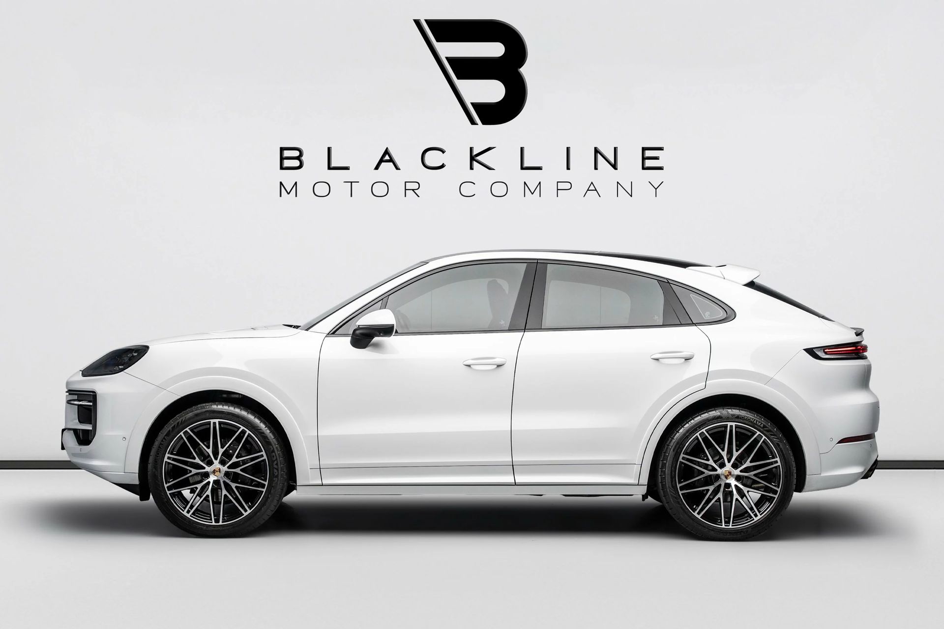2025 Porsche Cayenne photo 5