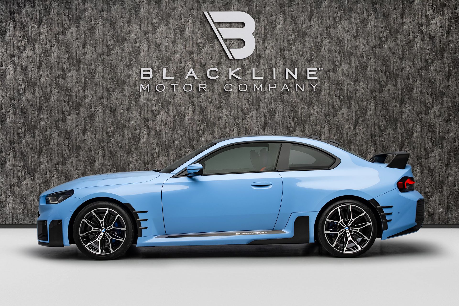 2025 BMW M2 photo 5