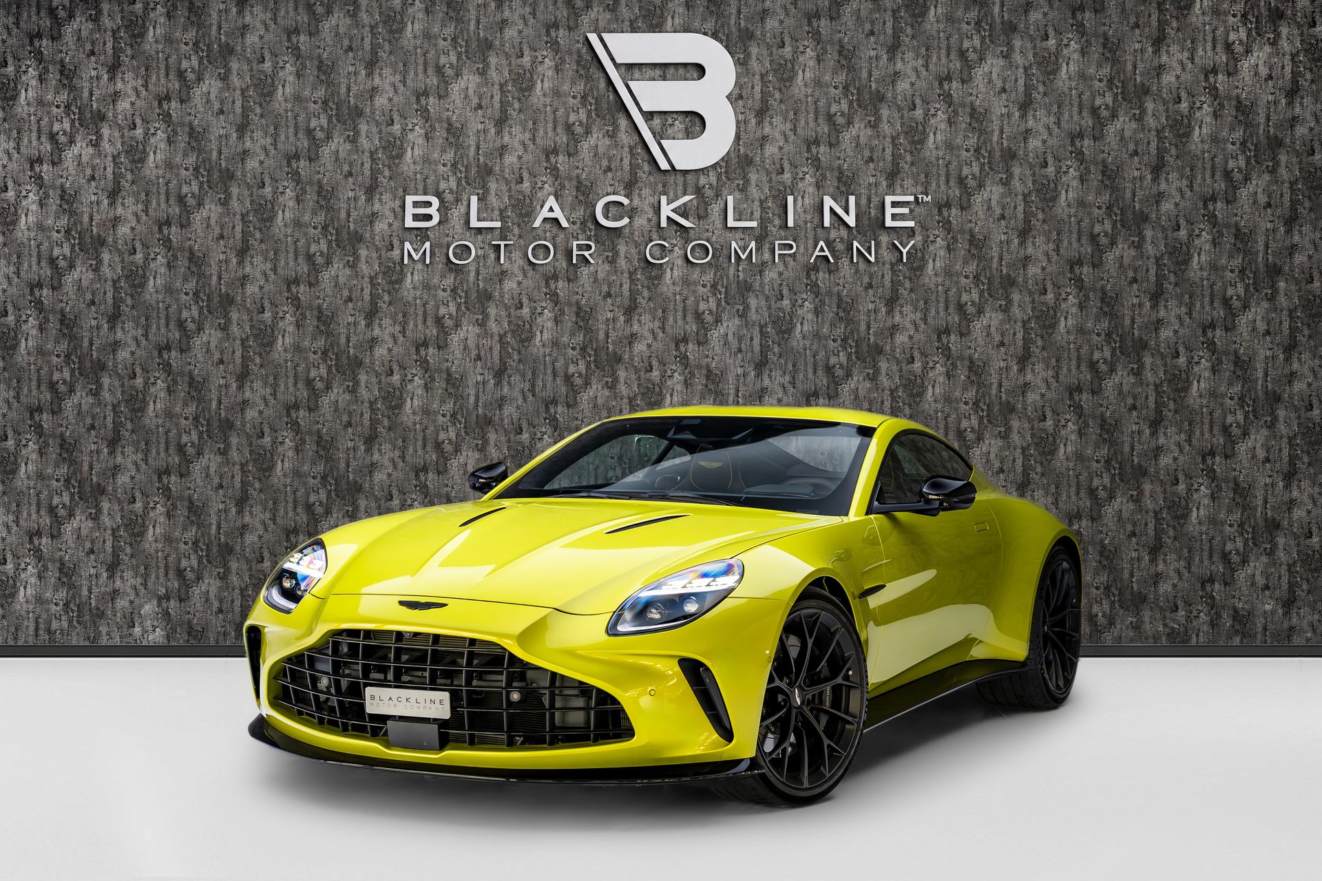 2025 Aston Martin Vantage V8