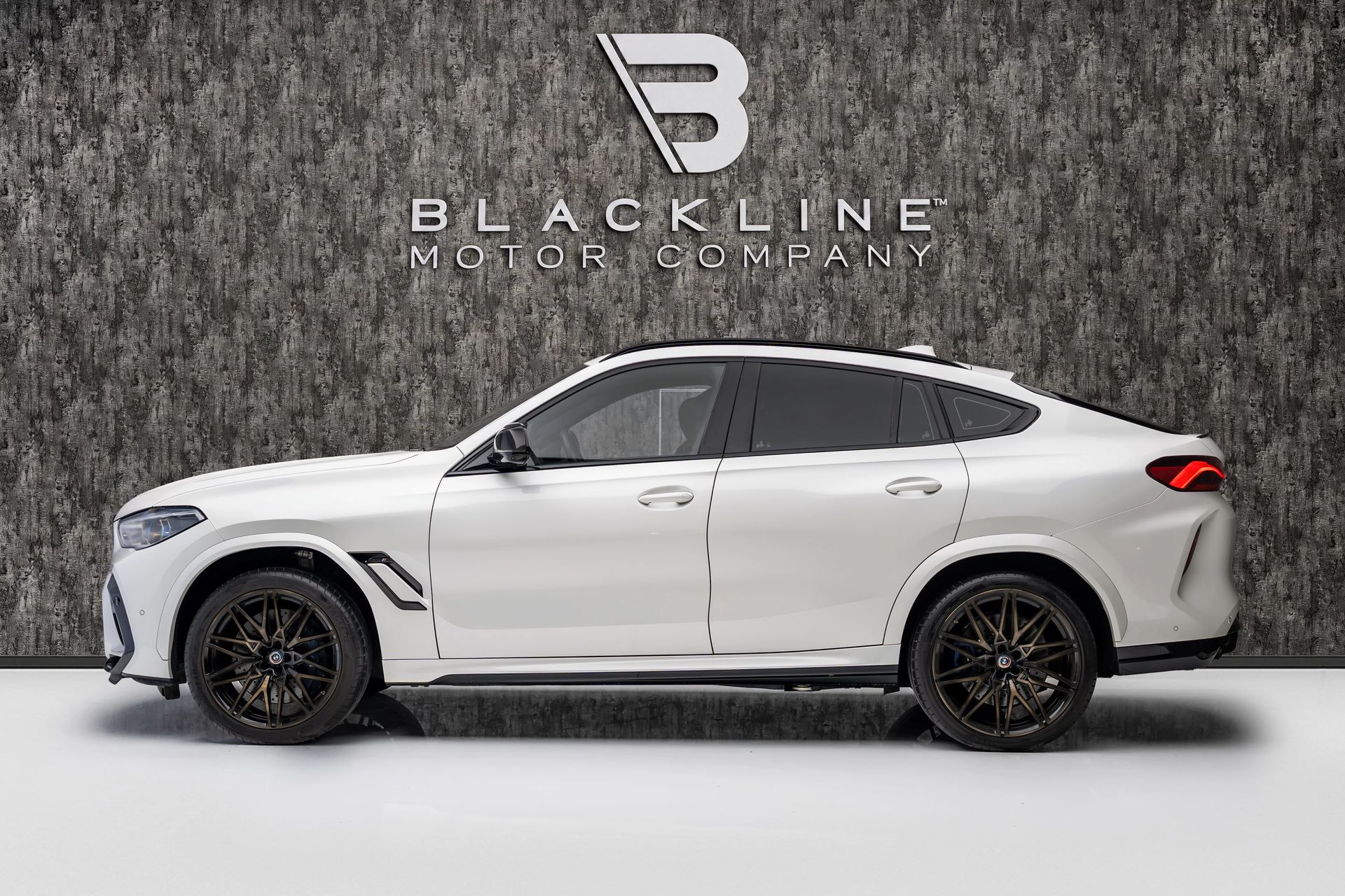 2023 BMW X6 photo 4