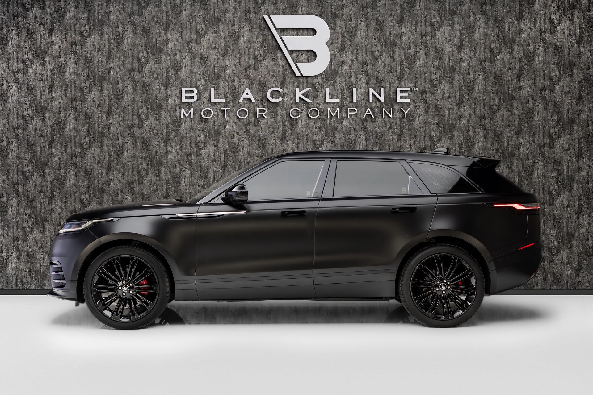 2024 Land Rover Range Rover Velar photo 5