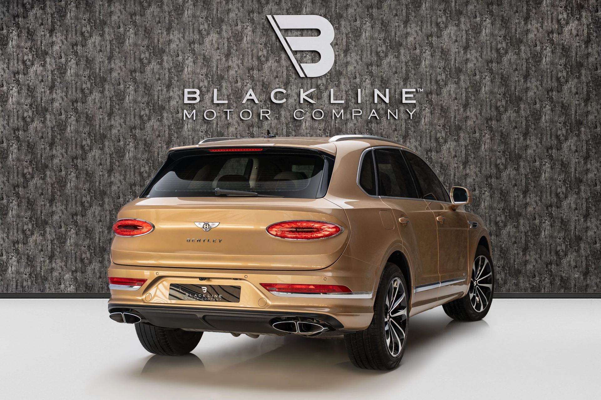 2022 Bentley Bentayga photo 4