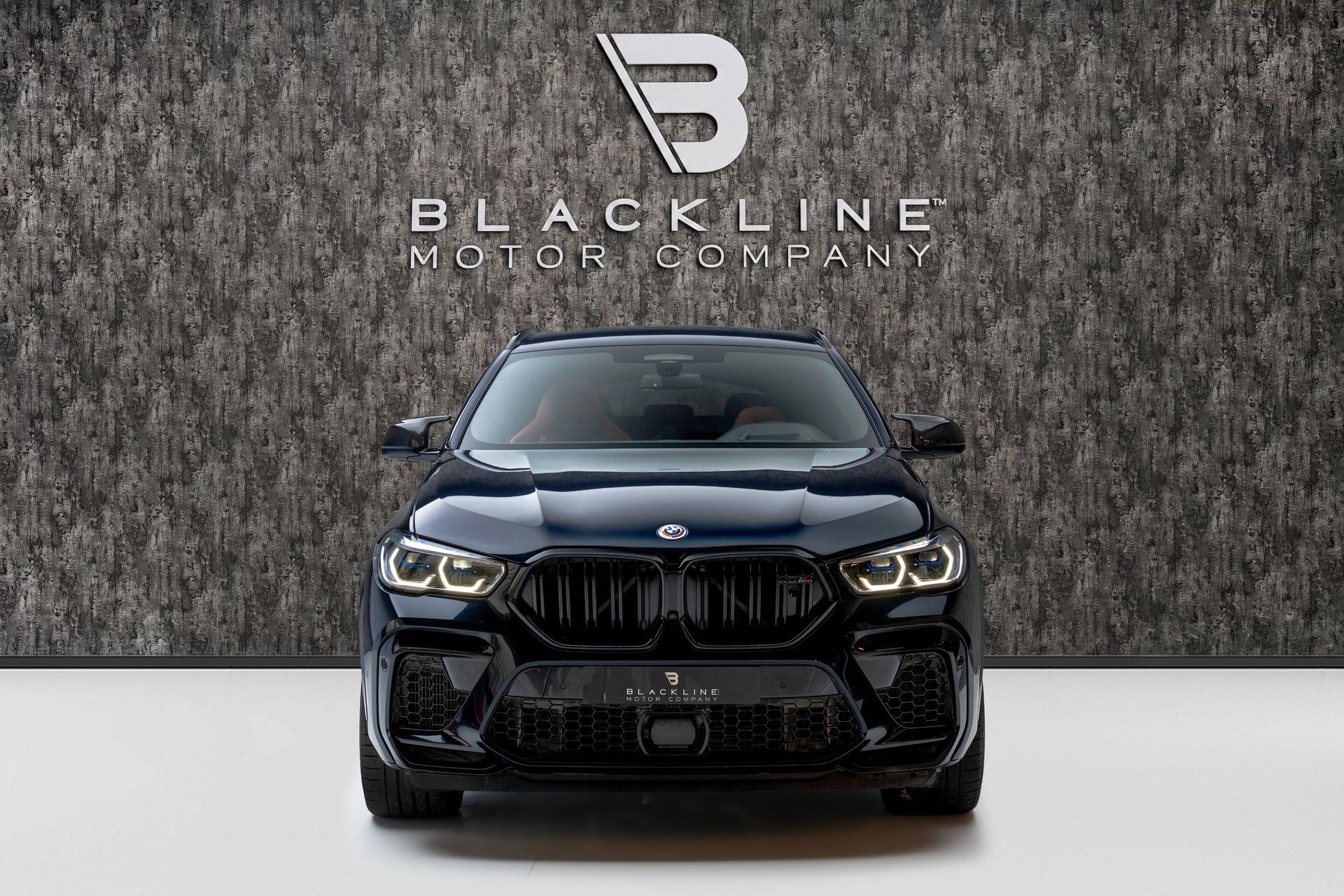 2023 BMW X6 photo 2