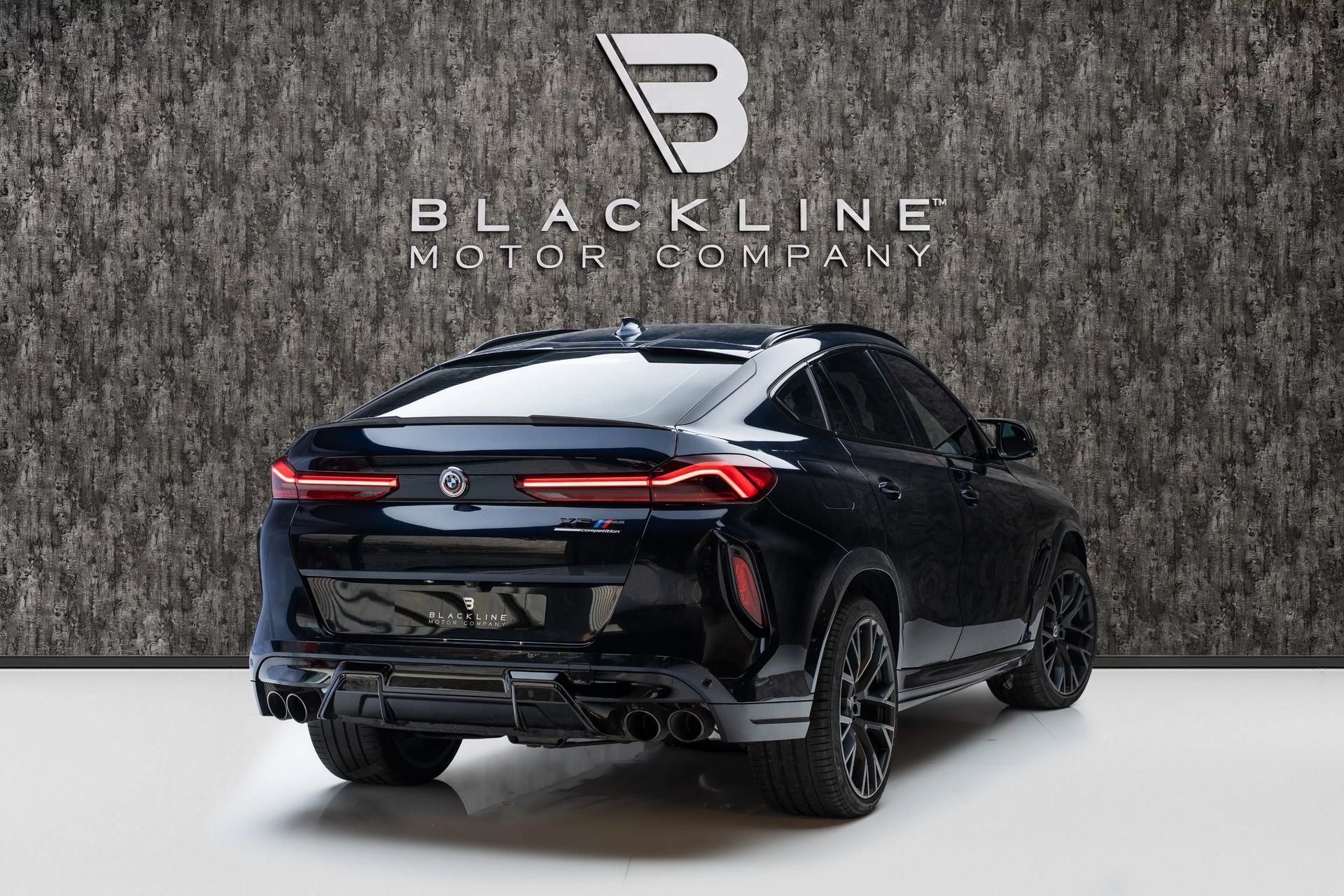 2023 BMW X6 photo 3