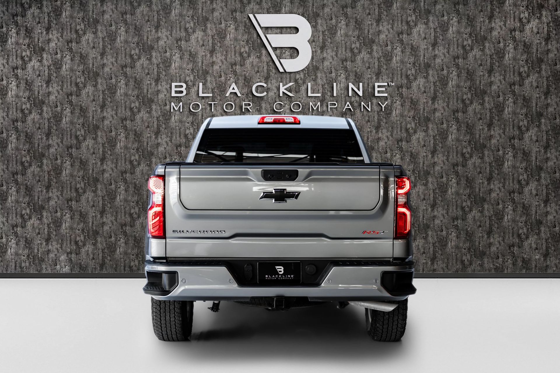 2024 Chevrolet Silverado photo 3