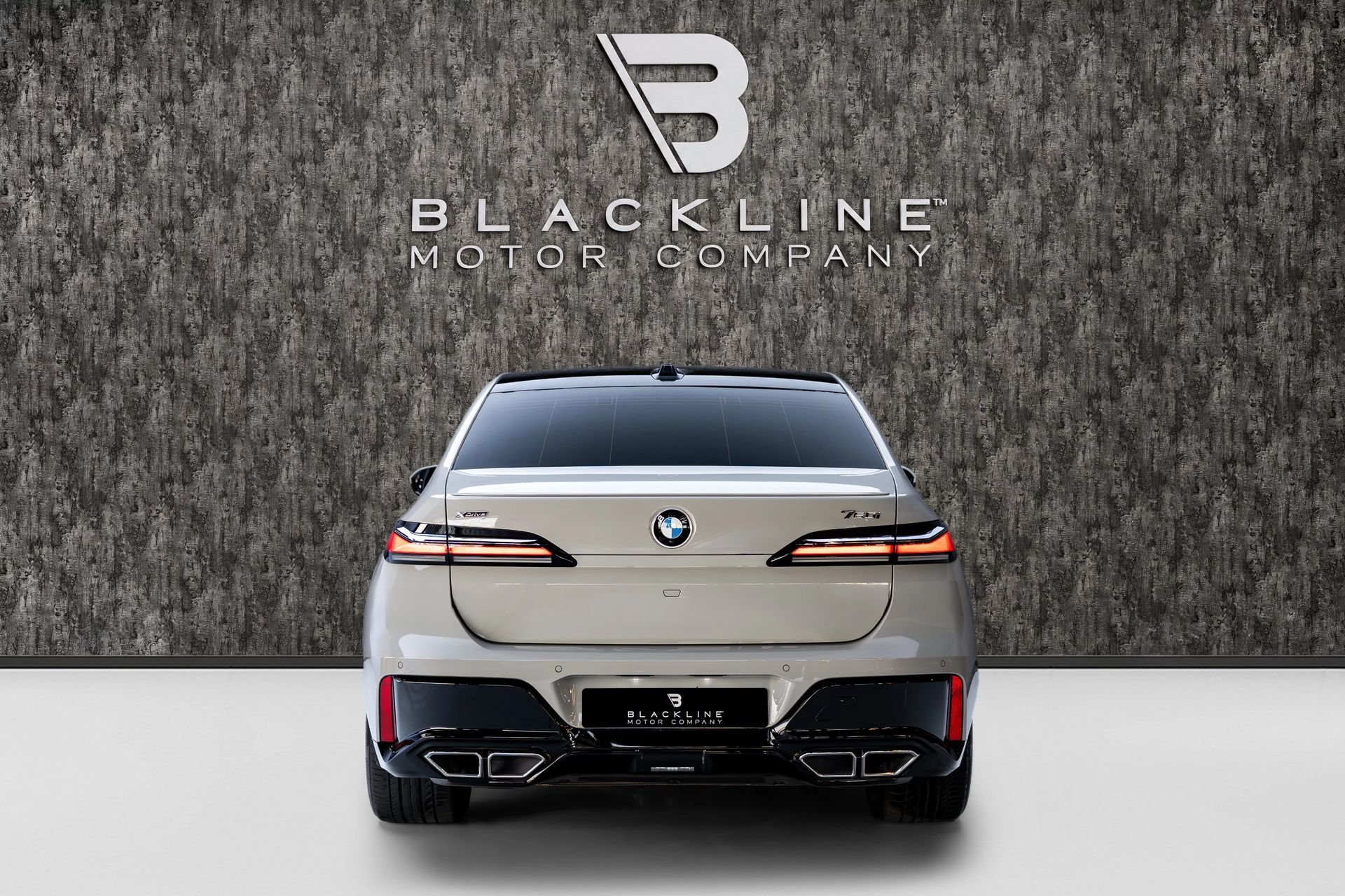 2025 BMW 7 Series photo 3
