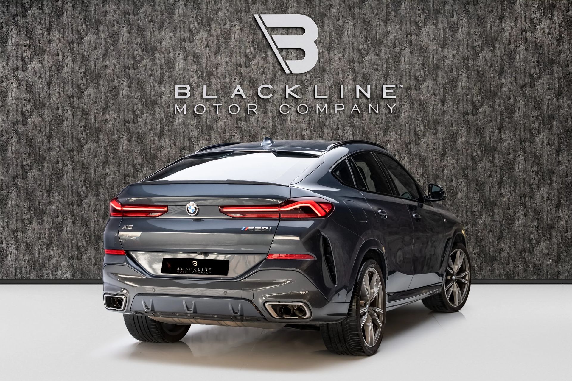 2022 BMW X6 photo 3