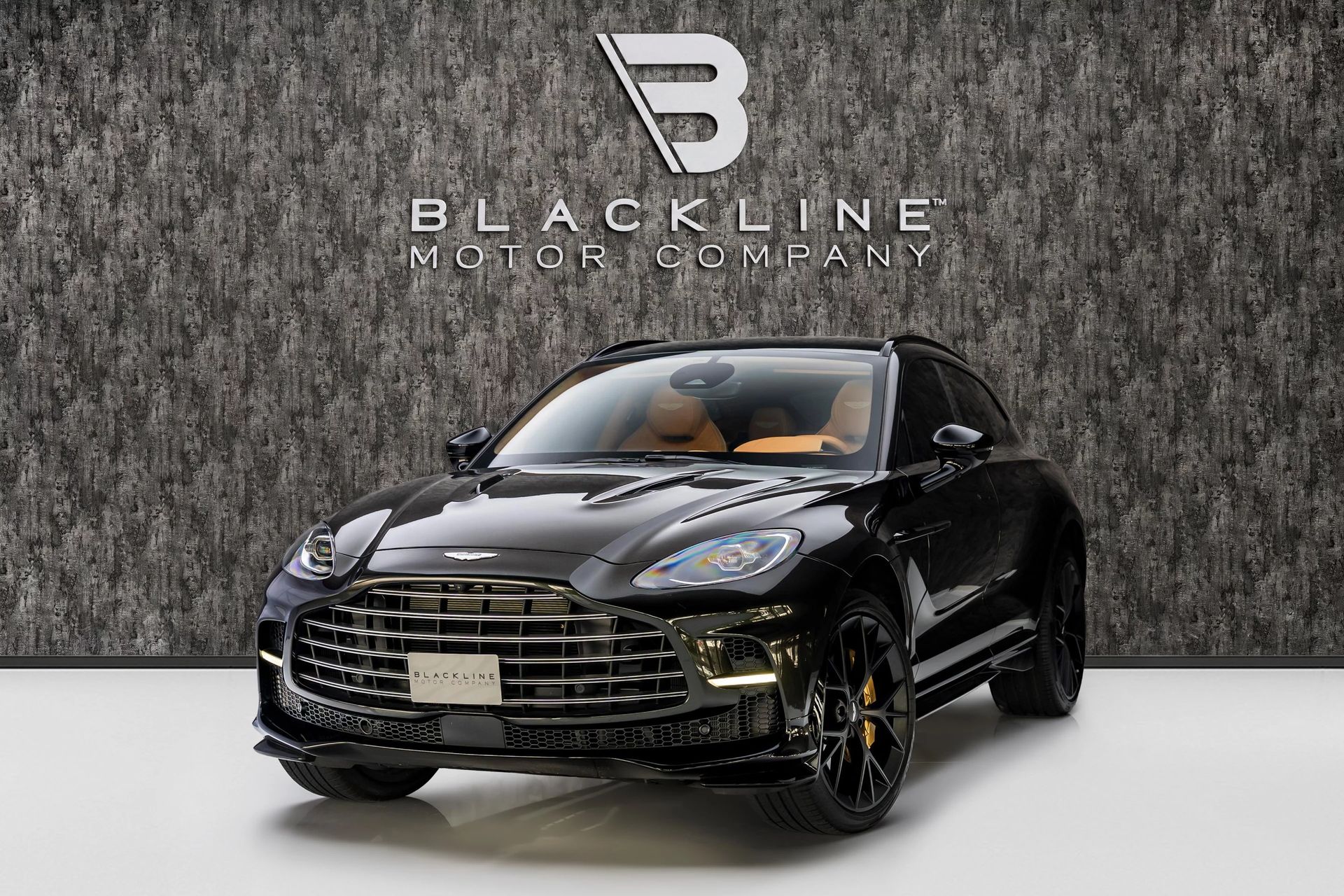 2025 Aston Martin DBX 707