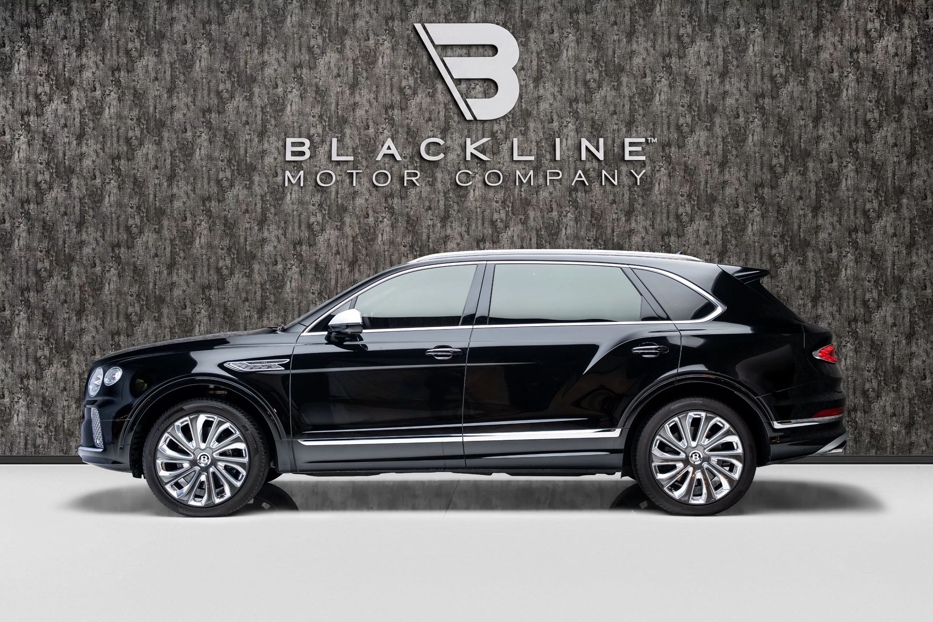 2024 Bentley Bentayga photo 5