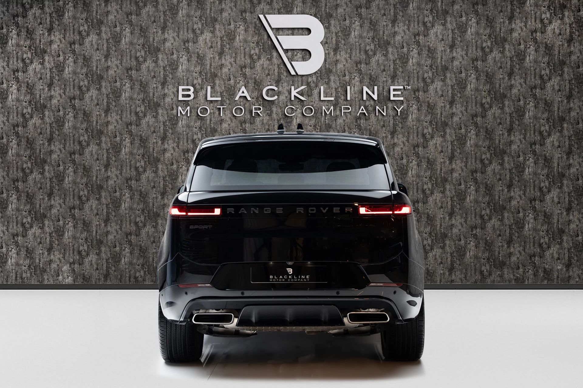 2025 Land Rover Range Rover Sport photo 4