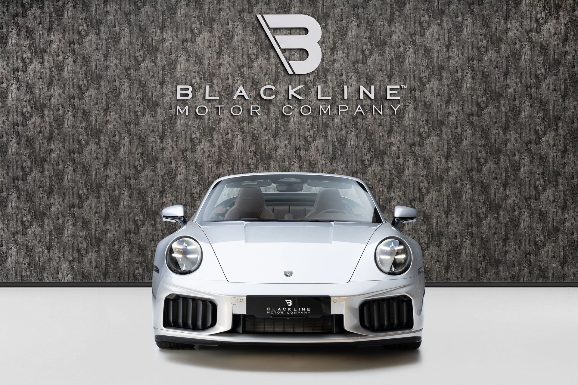 2026 Porsche 911 photo 2