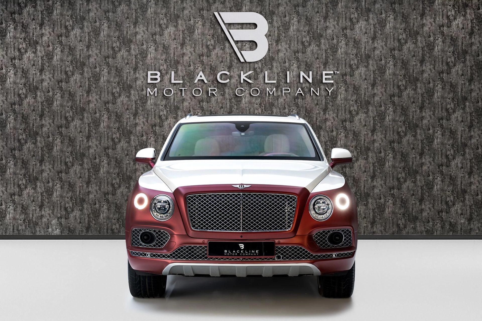 2019 Bentley Bentayga photo 2