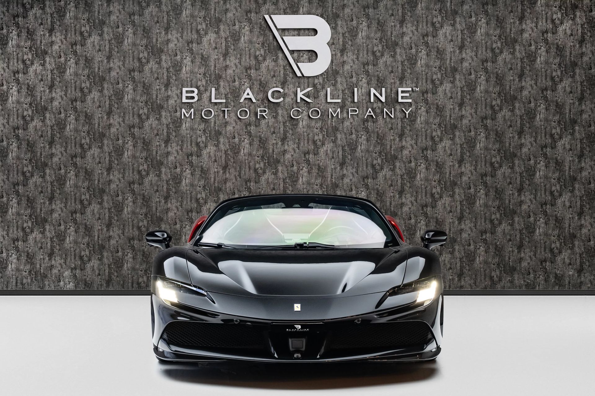 2023 Ferrari SF90 Spider photo 2