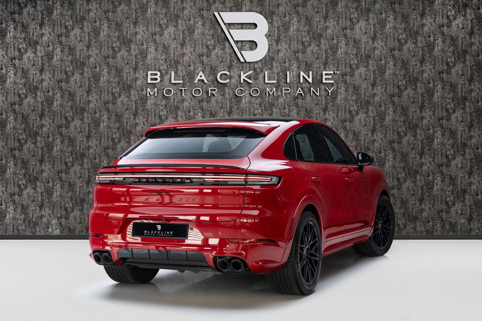 2026 Porsche Cayenne photo 3