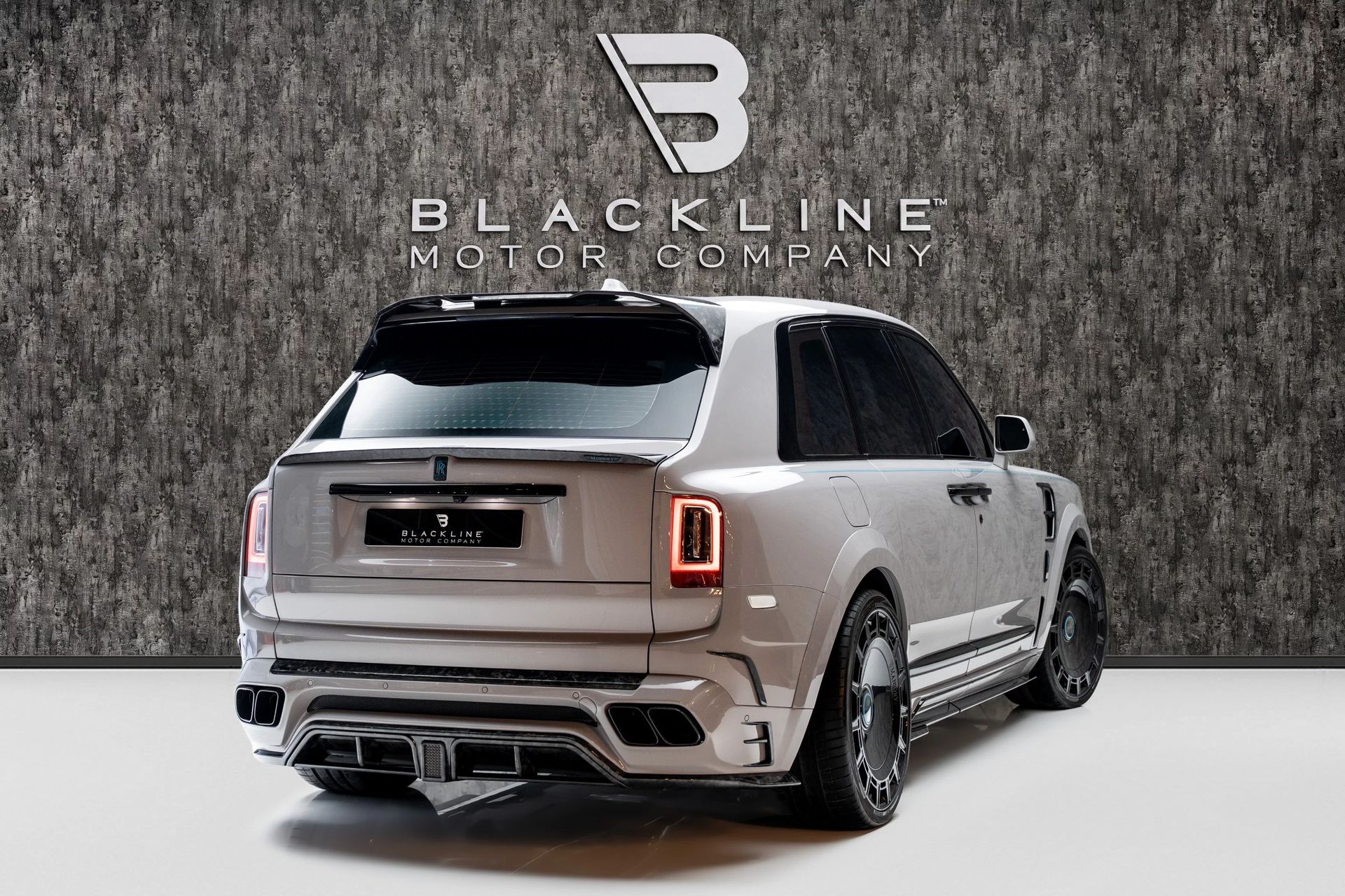 2024 Rolls-Royce Cullinan photo 3