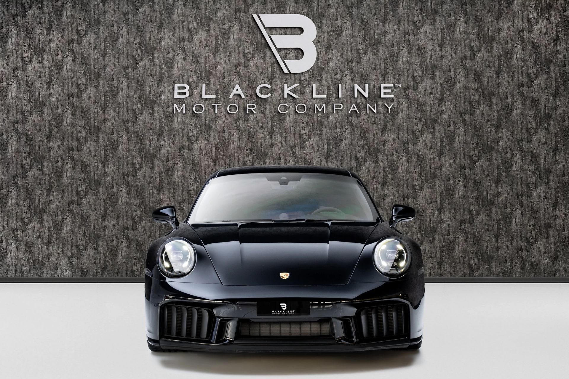 2026 Porsche Carrera 4 photo 2