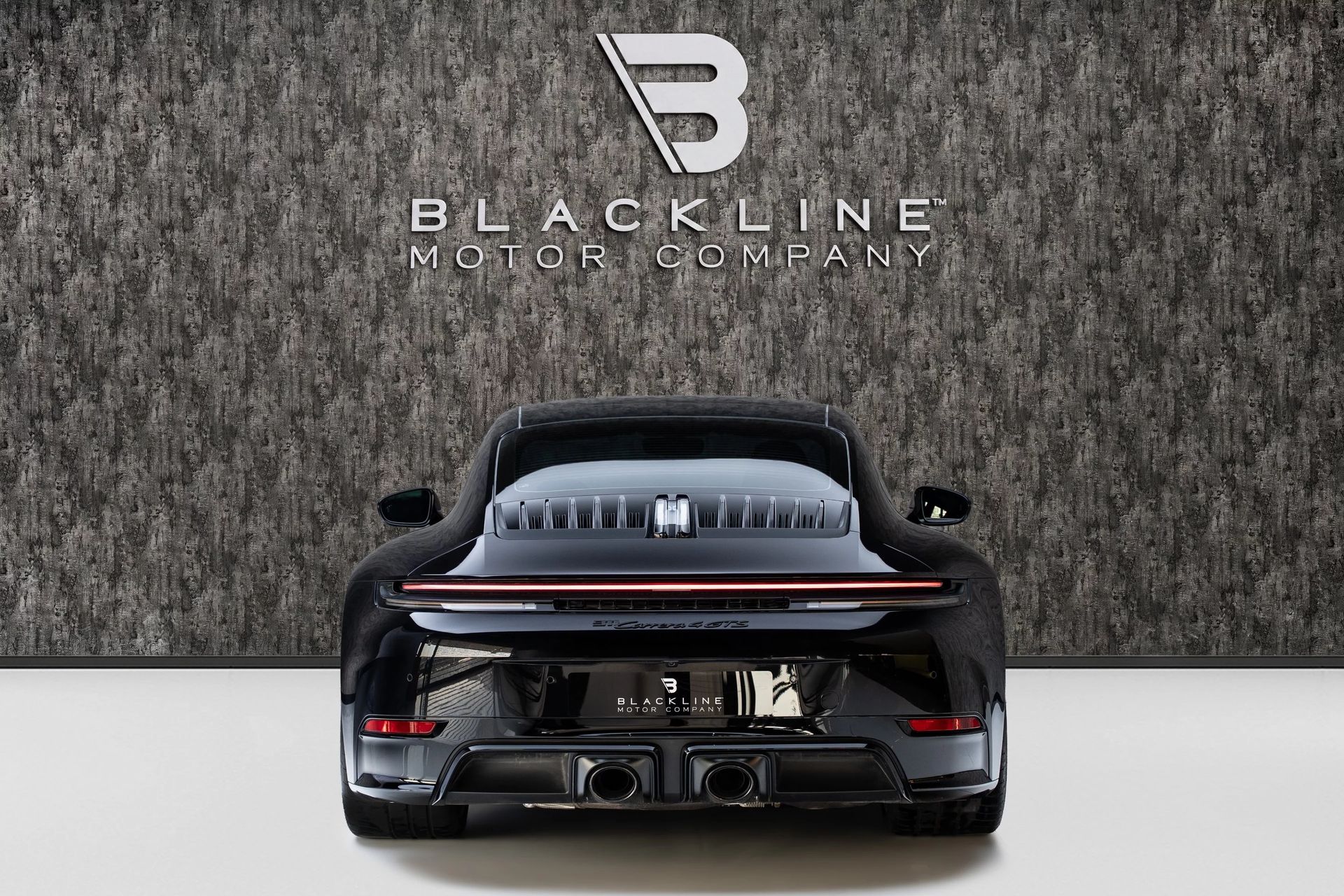 2026 Porsche Carrera 4 photo 4