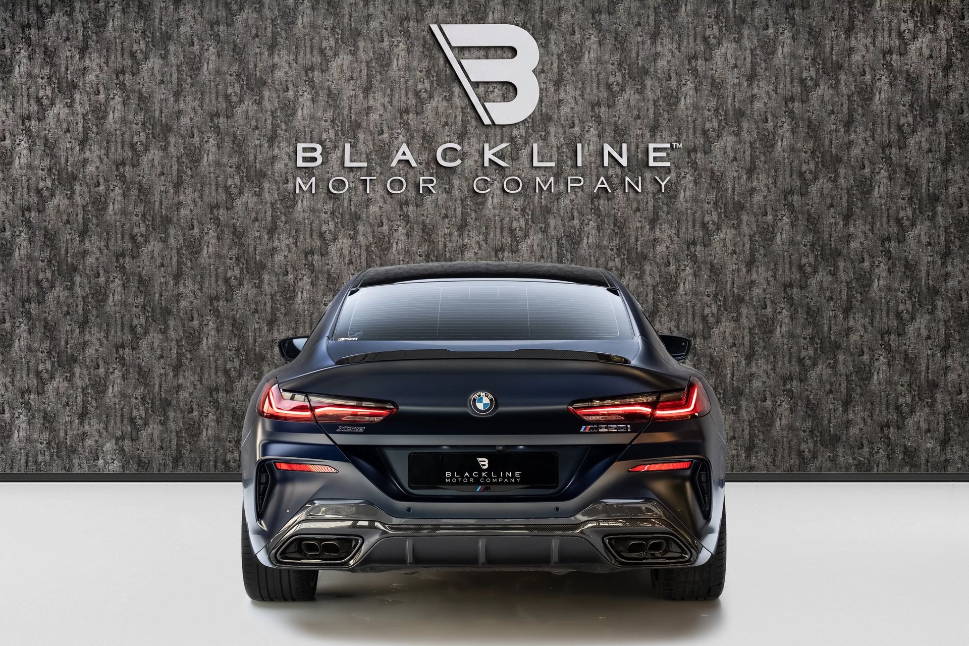 2025 BMW 8 Series photo 4
